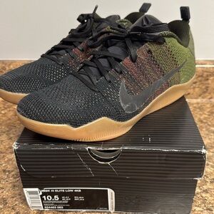 COPY - Kobe 11 “black horse“.